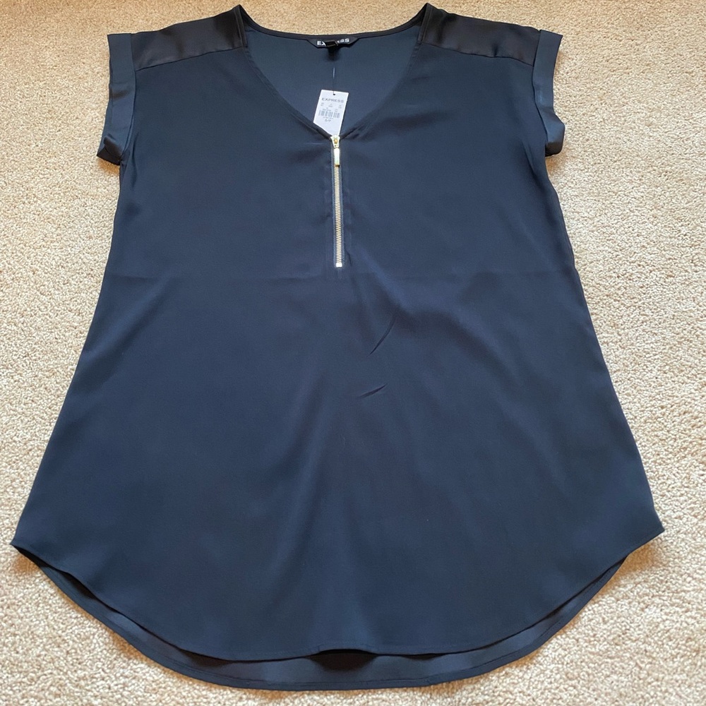 NWT Women’s Express Black Blouse Career Top S/P
